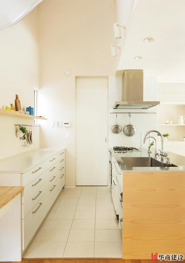 厨房空间如何装修才能做到自然而然井井有条