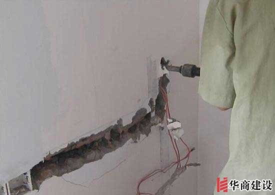 现在装修都把电线藏在墙壁里,线路老化了能换吗