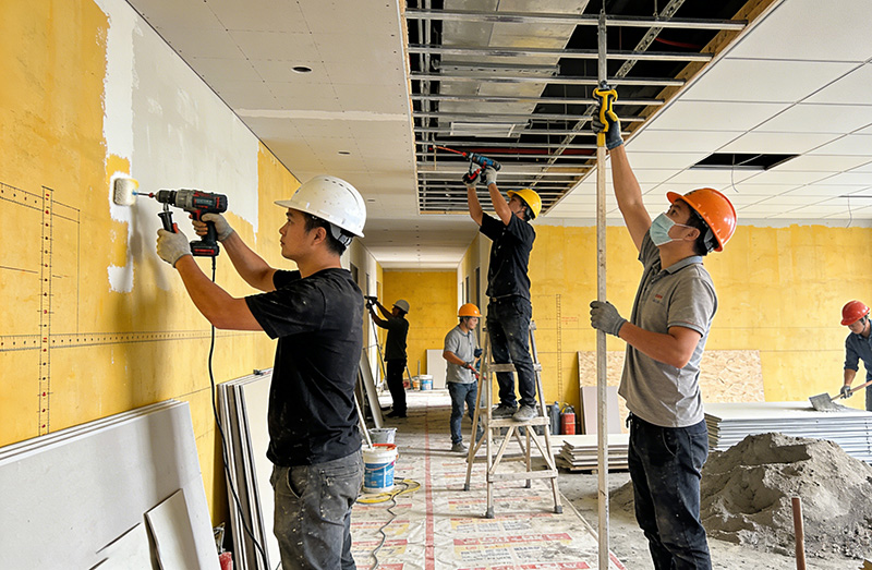 广东华商建设，专业办公室装修改造+厂房改造，一站式商业空间整装服务